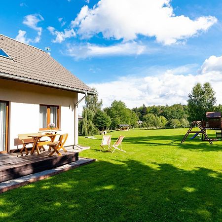 Apartamenty Czerwony Dworek - Duzy Teren Zielony, Plac Zabaw, Miejsce Na Grilla I Staw Z Mozliwoscia Wedkowania, Boisko Mysłakowice Exterior foto