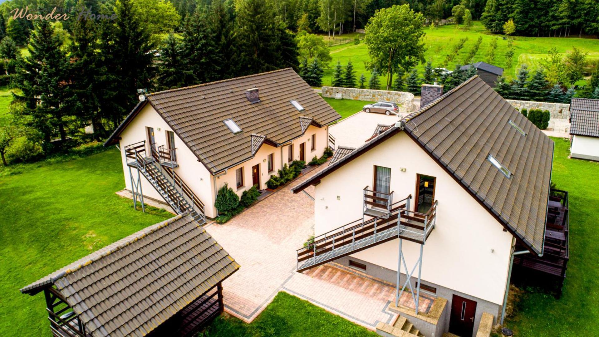 Apartamenty Czerwony Dworek - Duzy Teren Zielony, Plac Zabaw, Miejsce Na Grilla I Staw Z Mozliwoscia Wedkowania, Boisko Mysłakowice Exterior foto