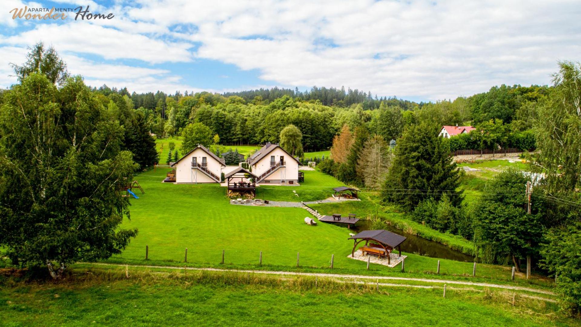 Apartamenty Czerwony Dworek - Duzy Teren Zielony, Plac Zabaw, Miejsce Na Grilla I Staw Z Mozliwoscia Wedkowania, Boisko Mysłakowice Exterior foto