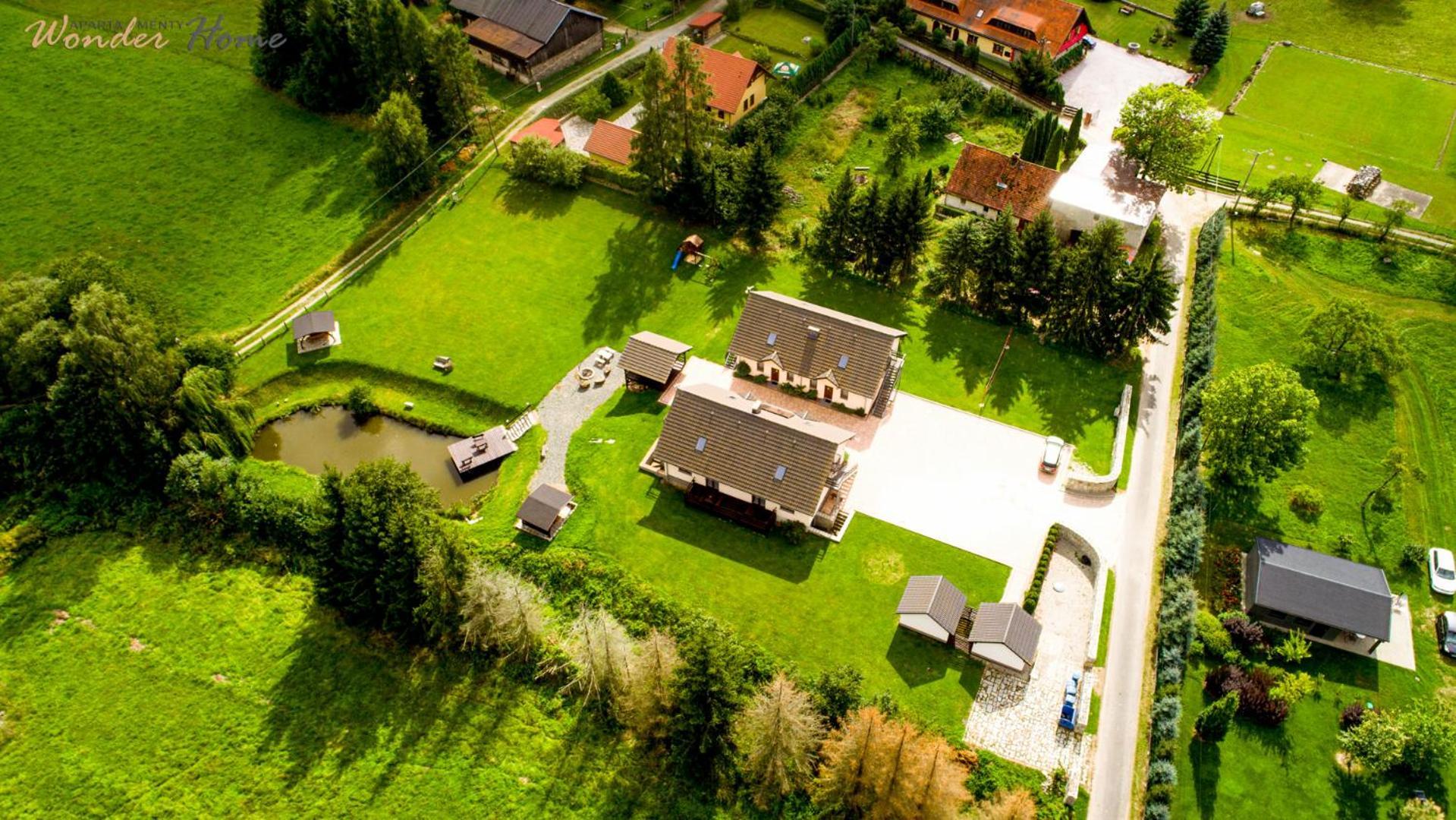 Apartamenty Czerwony Dworek - Duzy Teren Zielony, Plac Zabaw, Miejsce Na Grilla I Staw Z Mozliwoscia Wedkowania, Boisko Mysłakowice Exterior foto